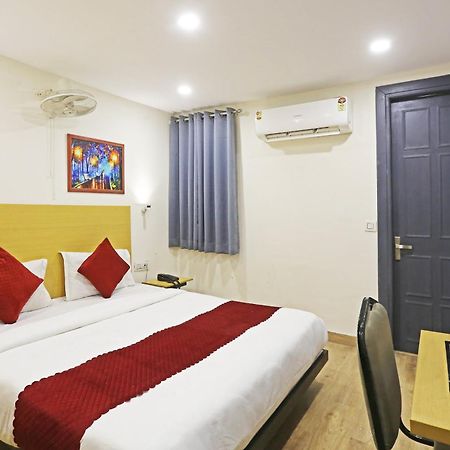 Hotel Twamev Residency Uttam Nagar Couple Friendly Delhi  Extérieur photo