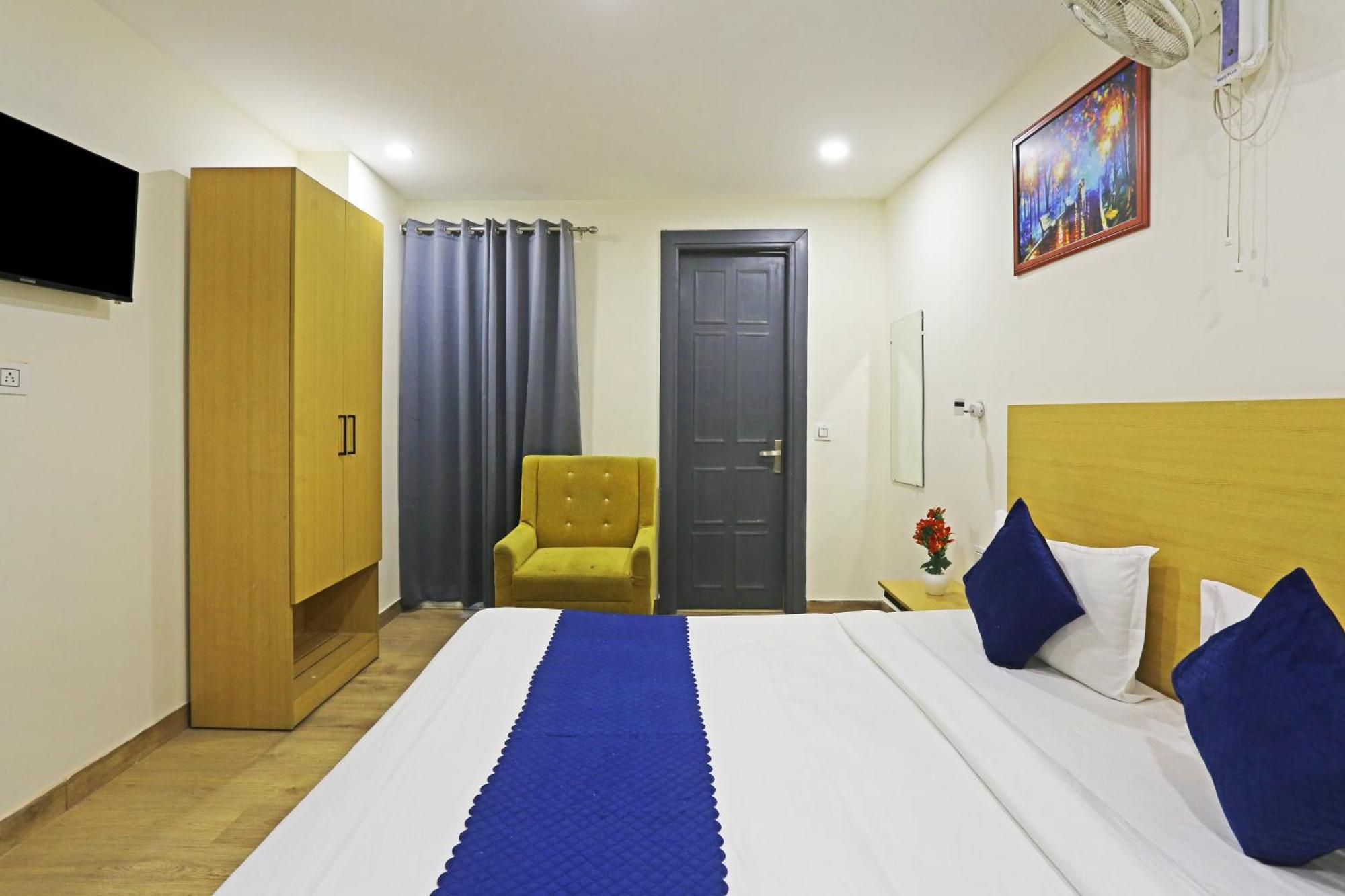 Hotel Twamev Residency Uttam Nagar Couple Friendly Delhi  Extérieur photo