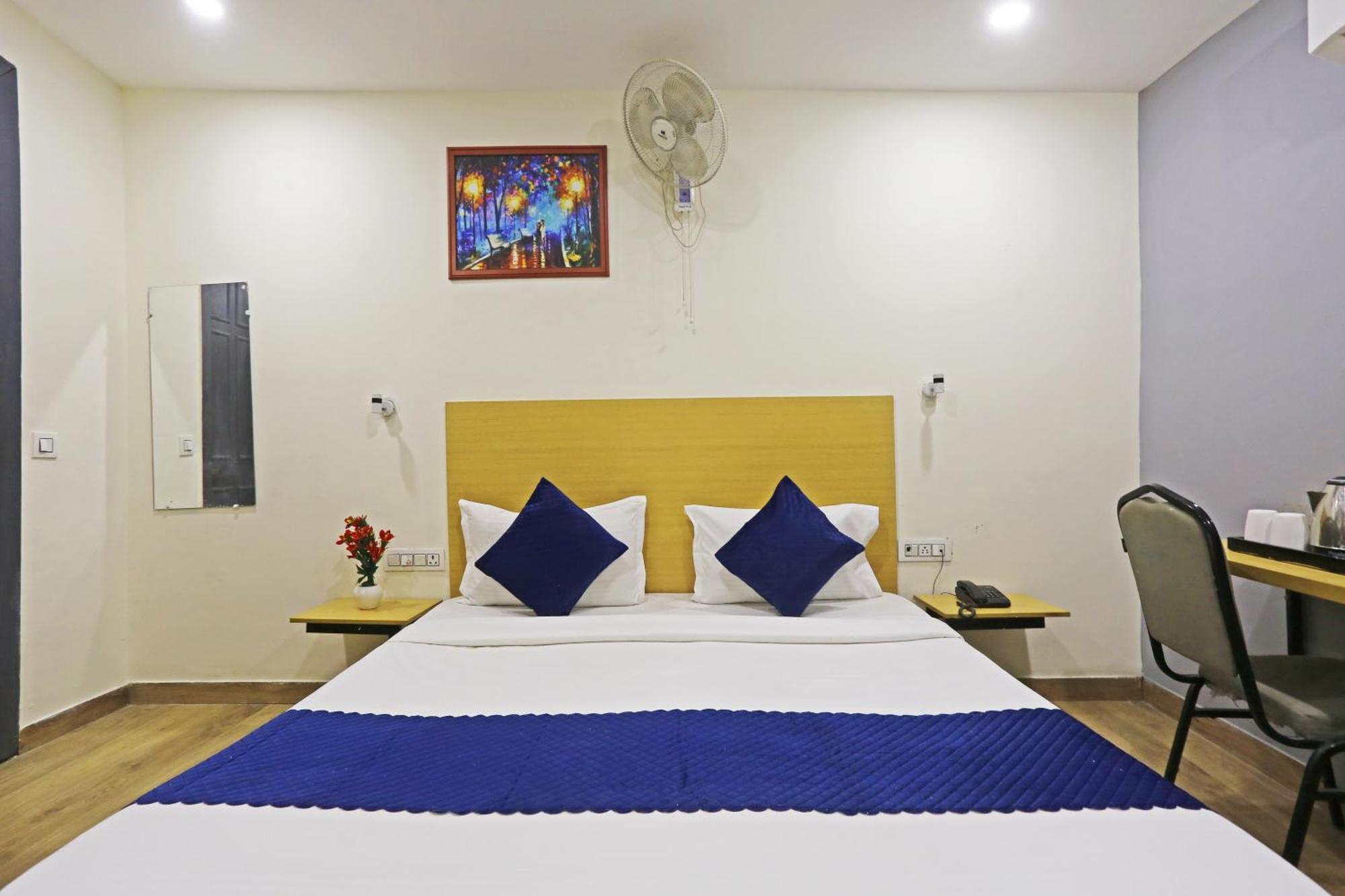 Hotel Twamev Residency Uttam Nagar Couple Friendly Delhi  Extérieur photo