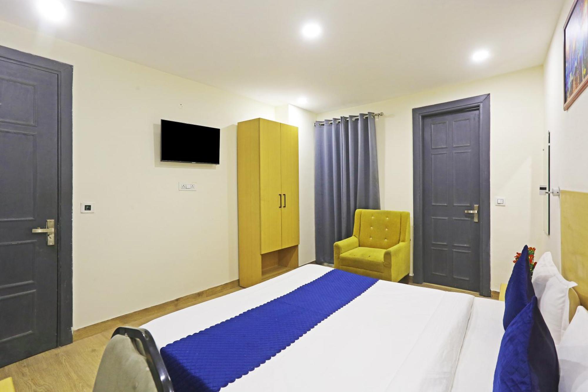 Hotel Twamev Residency Uttam Nagar Couple Friendly Delhi  Extérieur photo