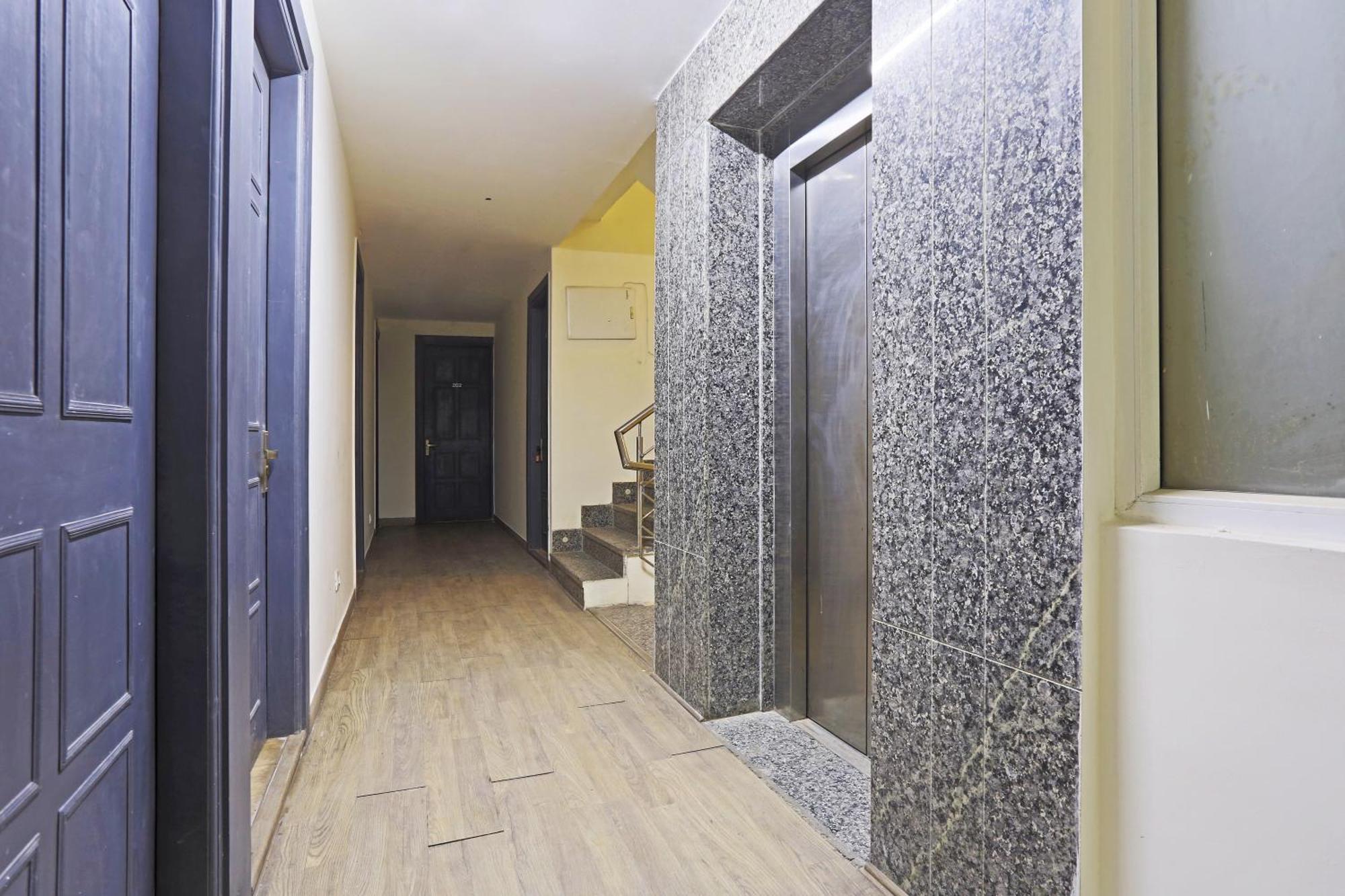 Hotel Twamev Residency Uttam Nagar Couple Friendly Delhi  Extérieur photo